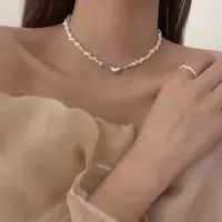 Колье на шею жемчуг с сердцем на магнитах