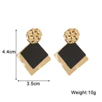 Серьги-пусеты черные ромбы с золотом