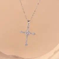 Подвеска Кресть с камнями на цепочке серебристая