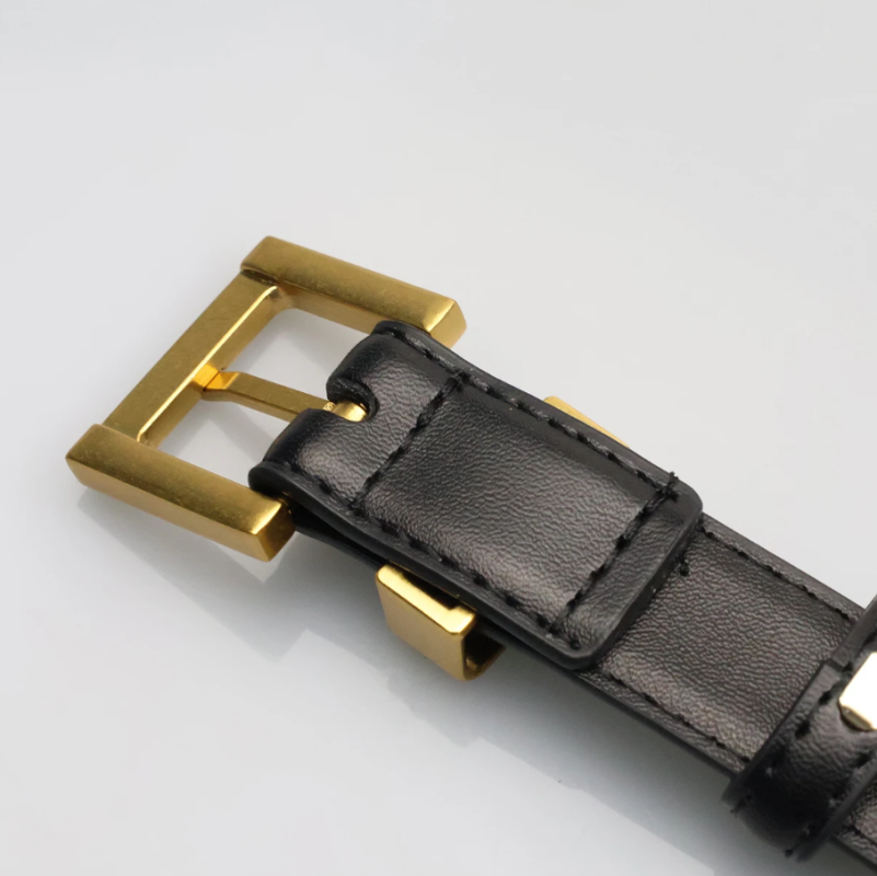 Ремень из натуральной кожи с золотой пряжкой 95 см