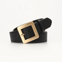 Ремень с золотой пряжкой квадратной женский 95 см
