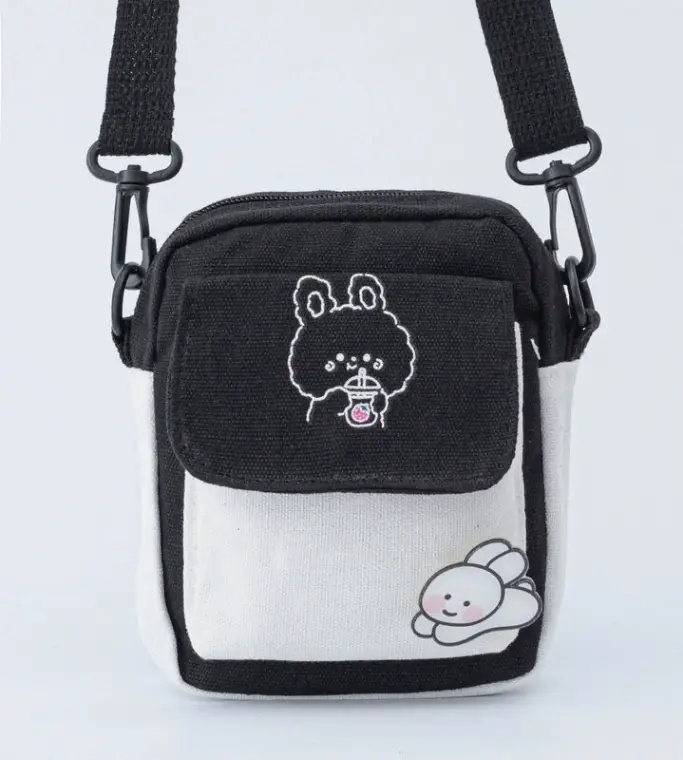 Сумка кросс-боди тканевая черно-белая