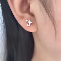 Серьги-гвоздики Звезды серебристые