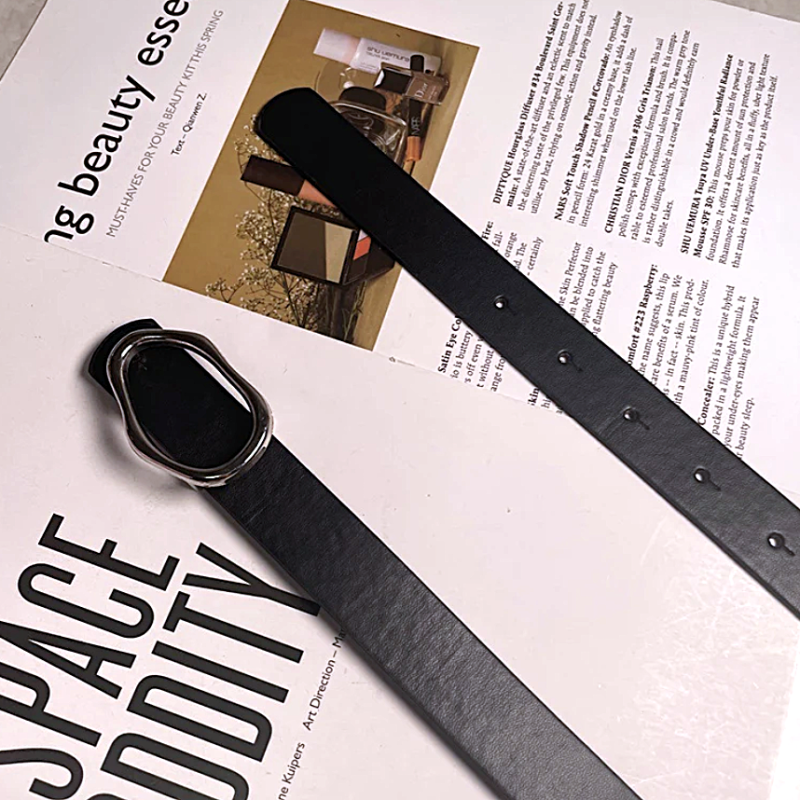 Ремень женский с фигурной пряжкой 103 см