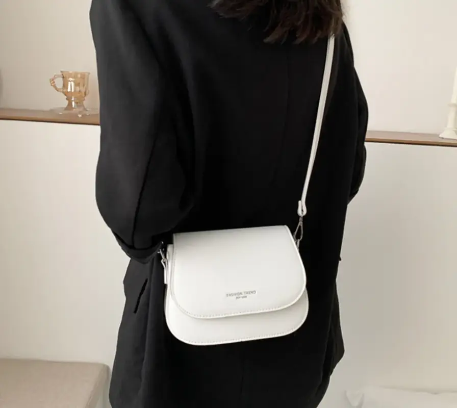 Сумка кросс-боди экокожа белая