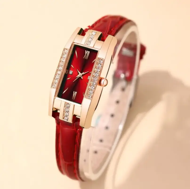 Часы женские наручные красный ремешок золотистые