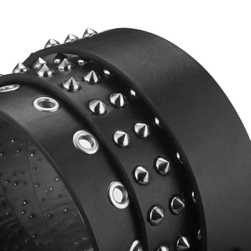 Ремень из экокожи с шипами 115 см