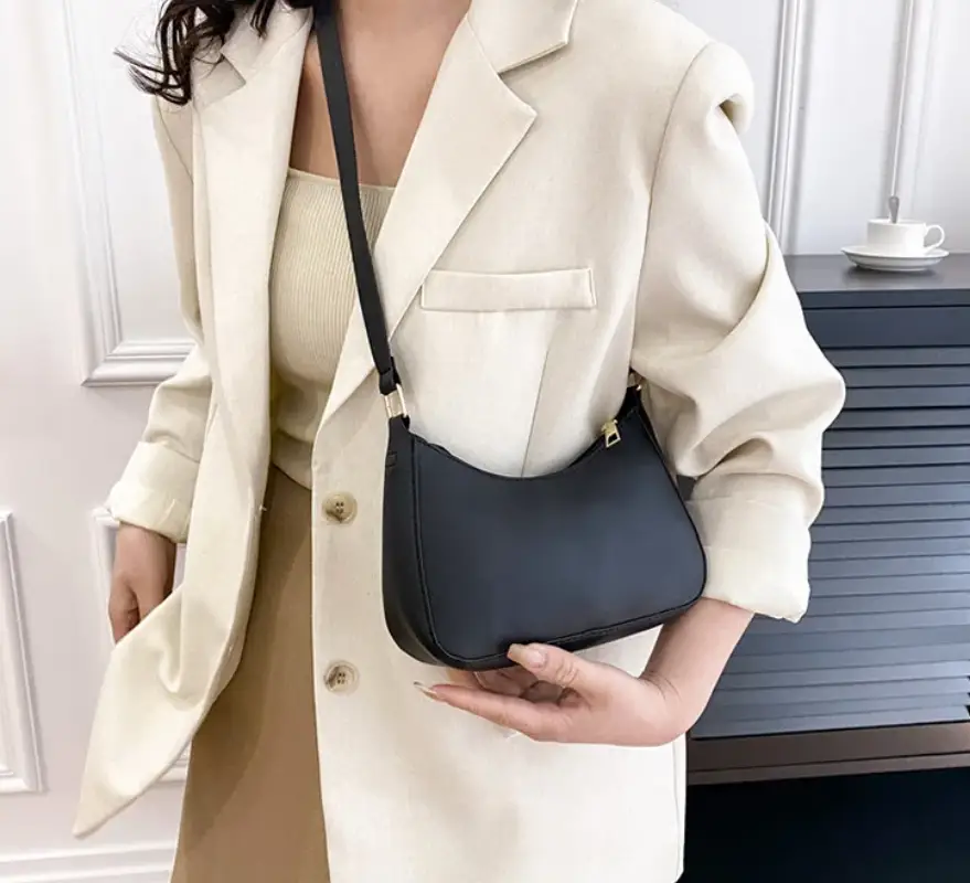 Сумка кросс-боди экокожа черная 20 см