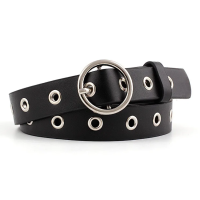 Ремень с круглой пряжкой и люверсами 105 см