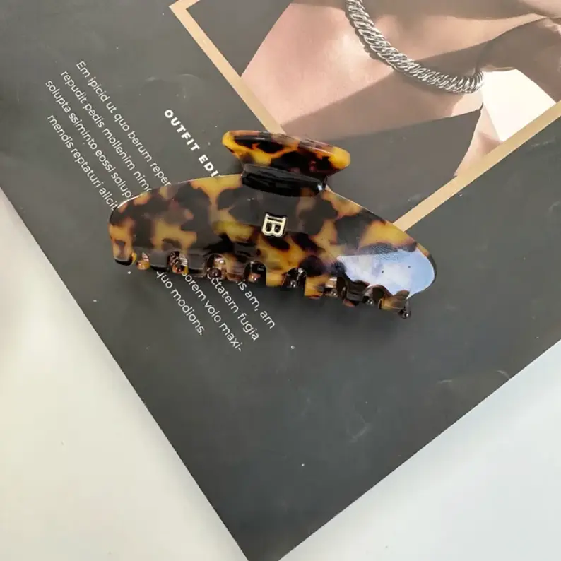 Крабик для волос леопардовый 9 см