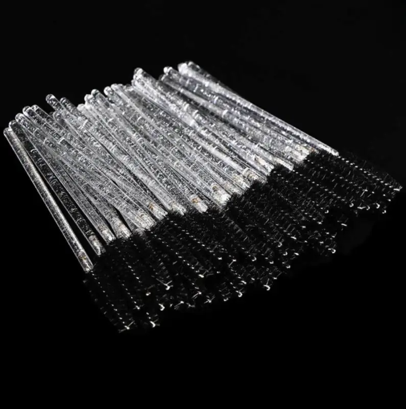 Щеточки для ресниц и бровей 150 штук