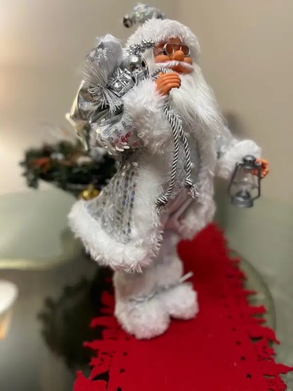 Дед Мороз под елку новогодний 45 см