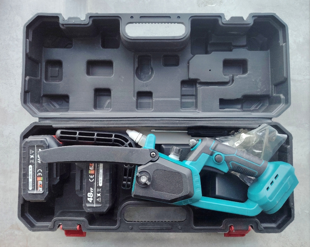 Пила Makita 48V