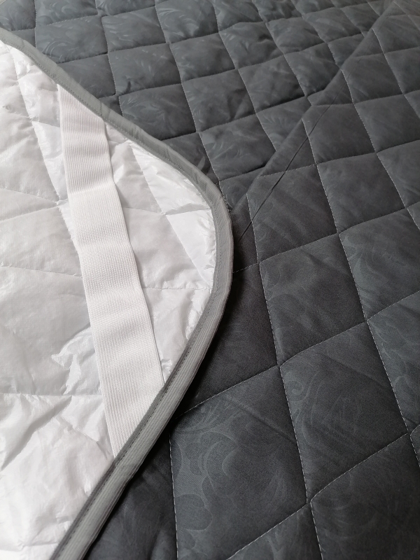 Наматрасник стежка не промокаемый ( графит ) на 4-х резинках 160/200