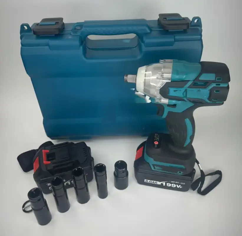 Гайковерт +2 АКБ