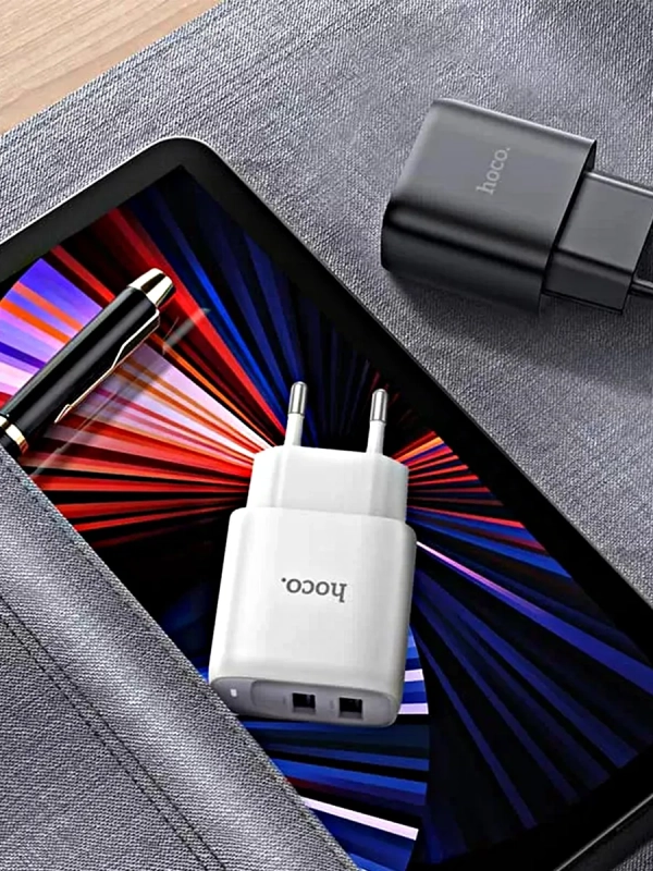 Зарядное устройство C141A + кабель Lightning