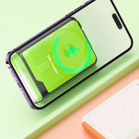 Внешний аккумулятор 3 в 1 BJ69 с MagSafe