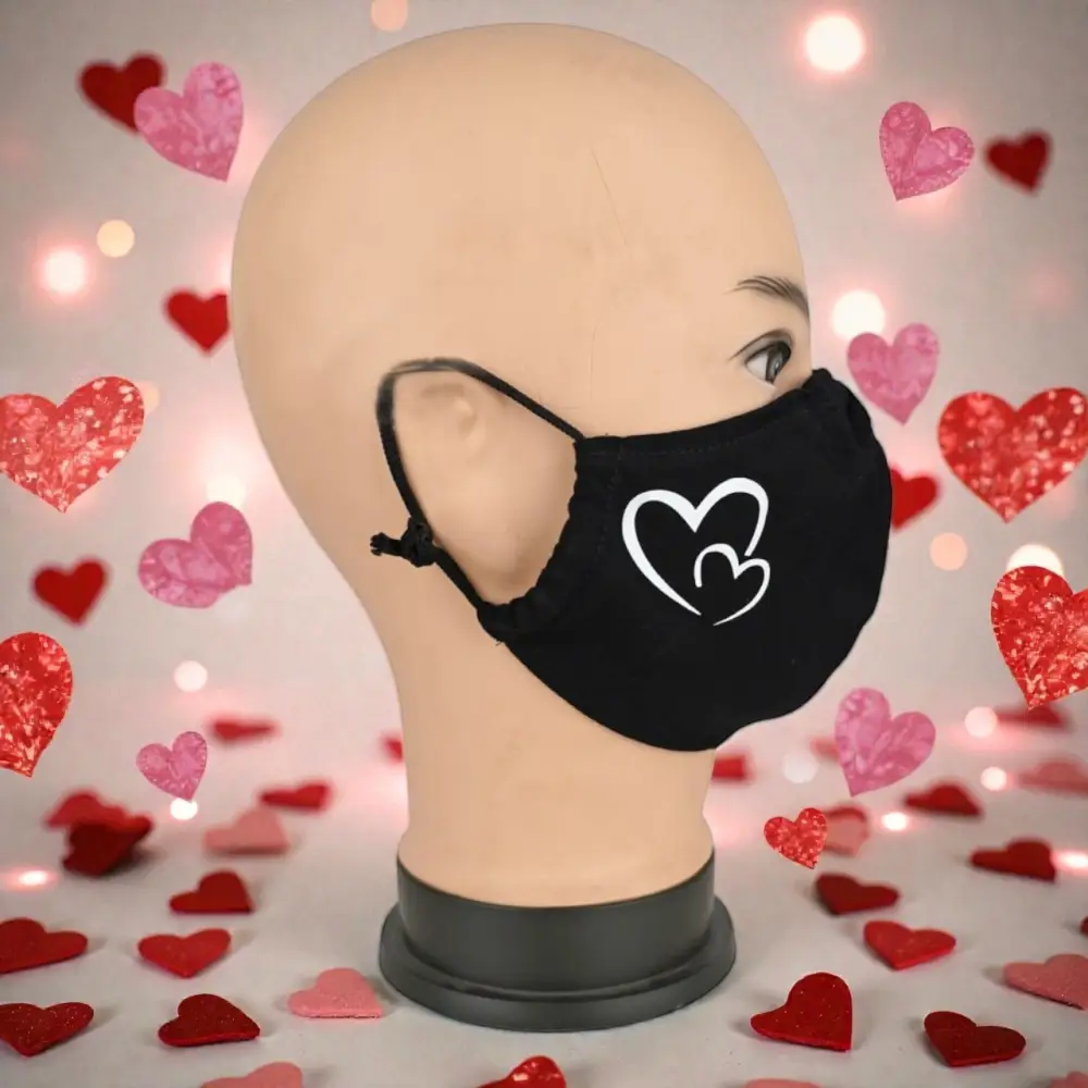 Маска многоразовая двухслойная лого сердечки (ткань,100% х/б)