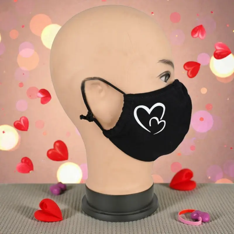 Маска многоразовая двухслойная лого сердечки (ткань,100% х/б)
